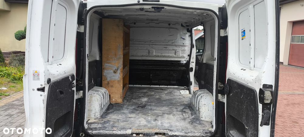 Renault Trafic - 15