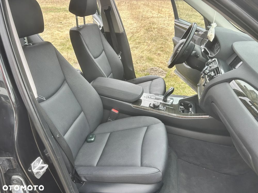 BMW X3 xDrive28i - 12