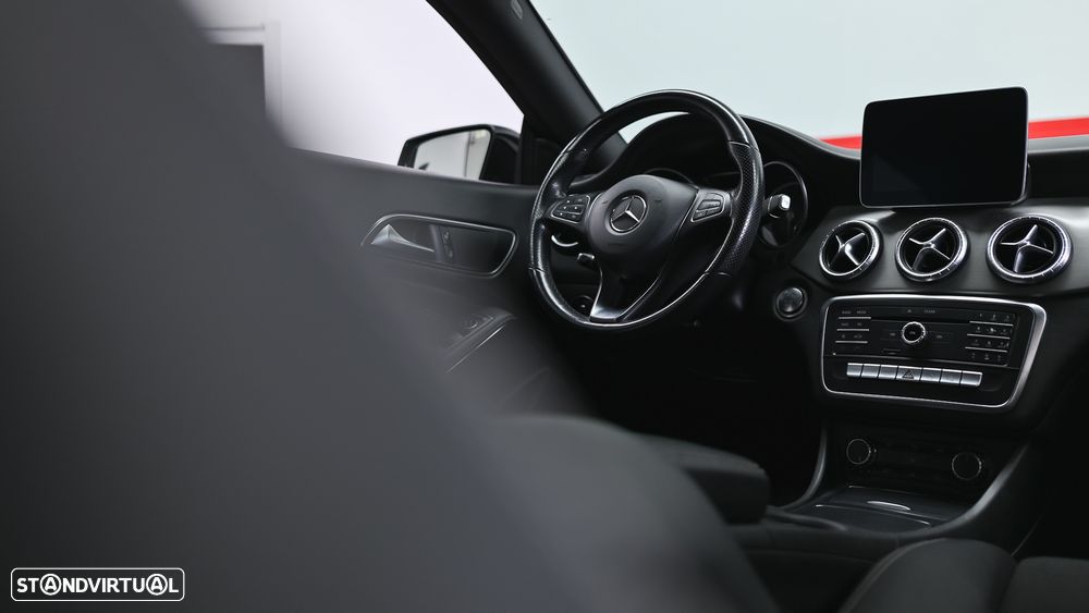 Mercedes-Benz CLA 200 d Shooting Brake Urban Aut. - 58