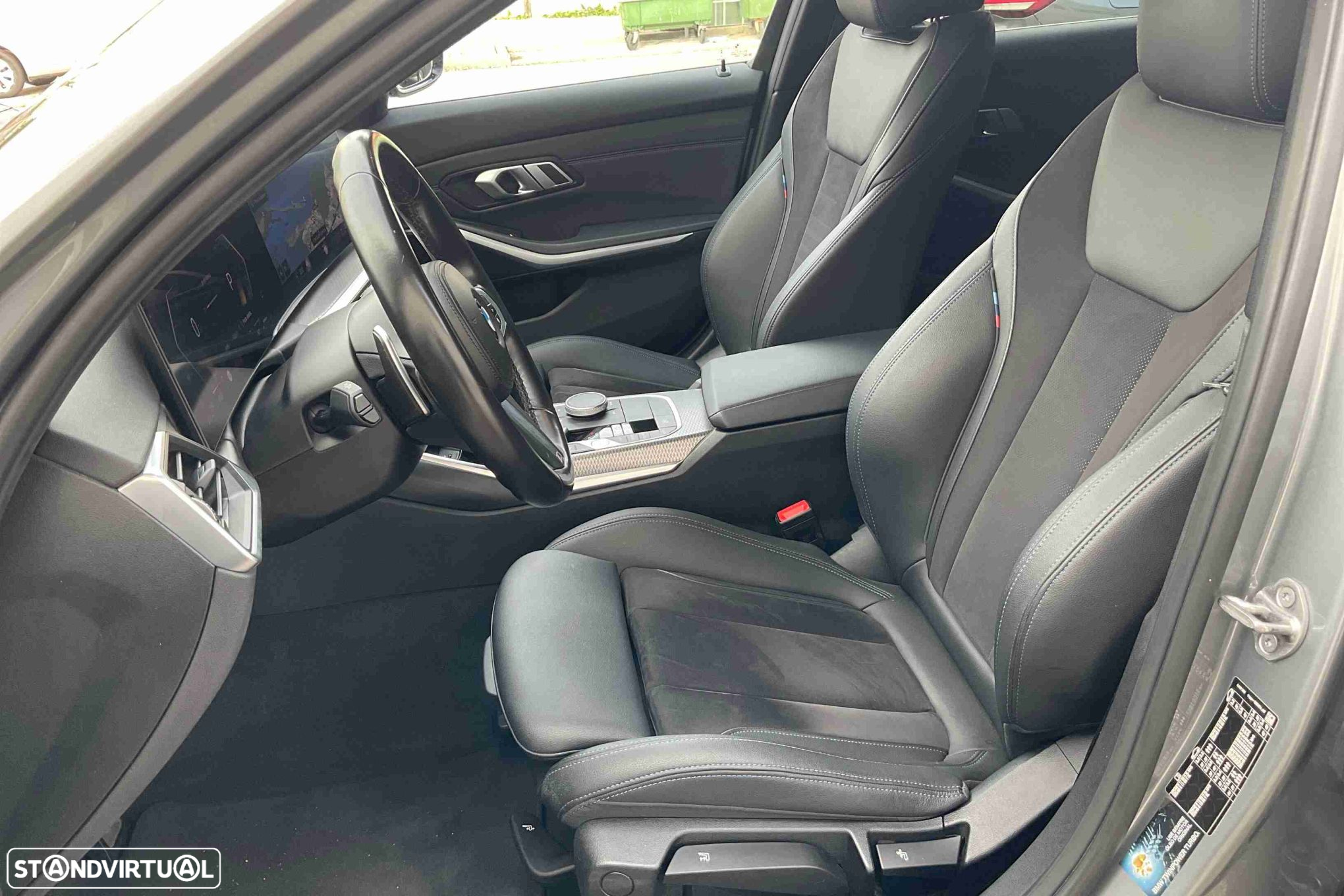 BMW 320 d Touring xDrive Pack M Auto - 11
