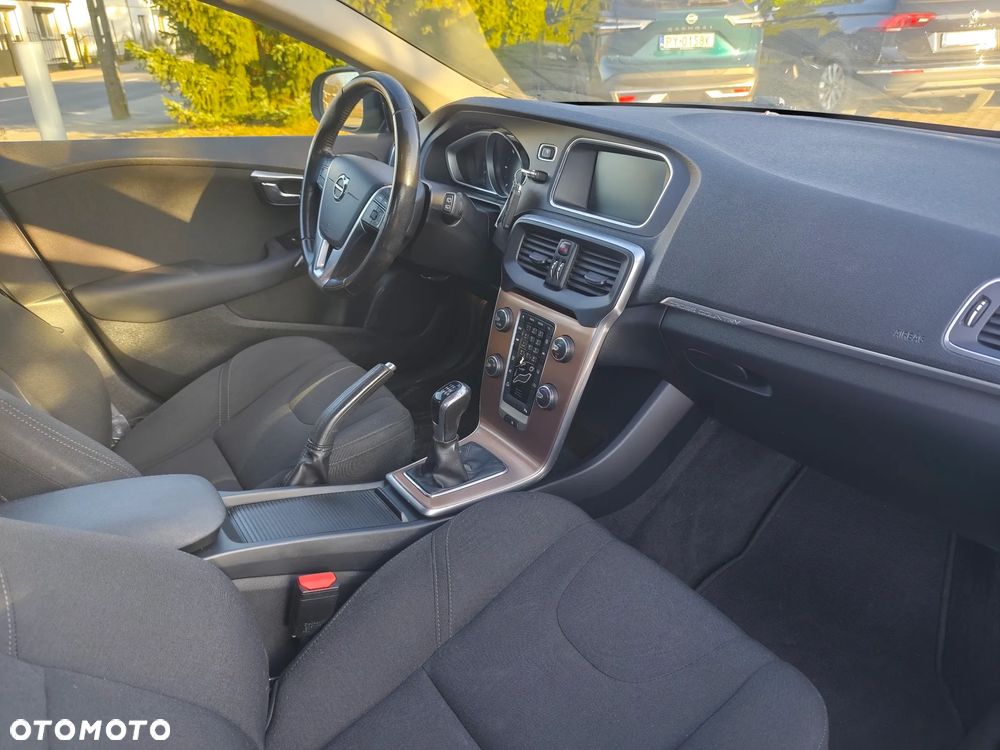 Volvo V40 Cross Country D2 Drive-E Momentum - 12