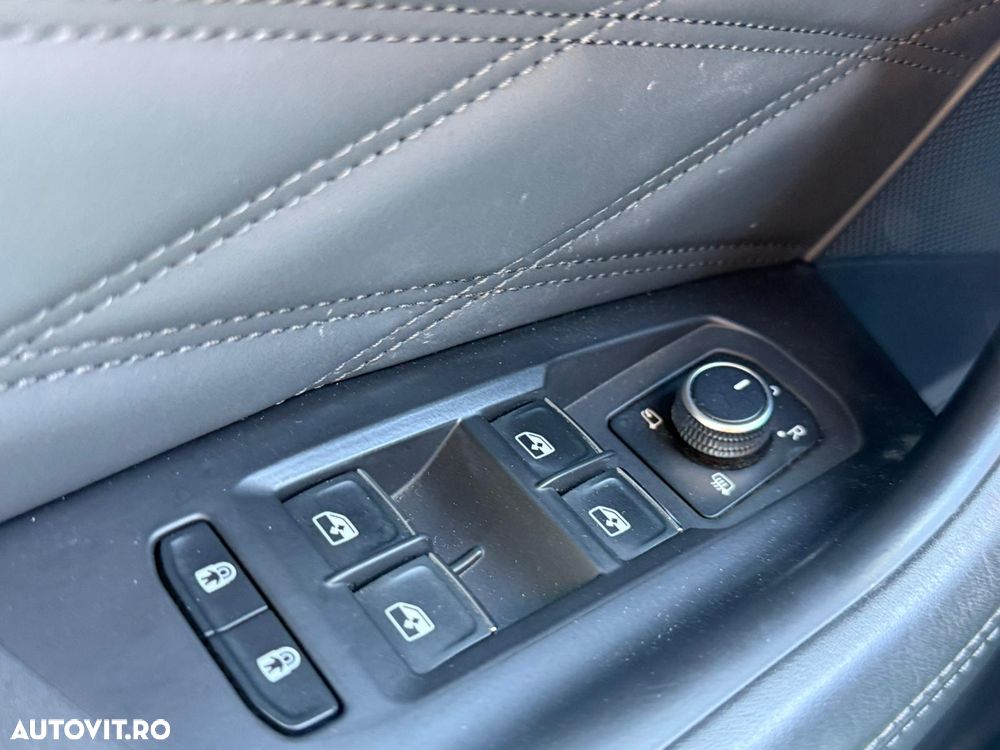 Volkswagen Touareg - 22