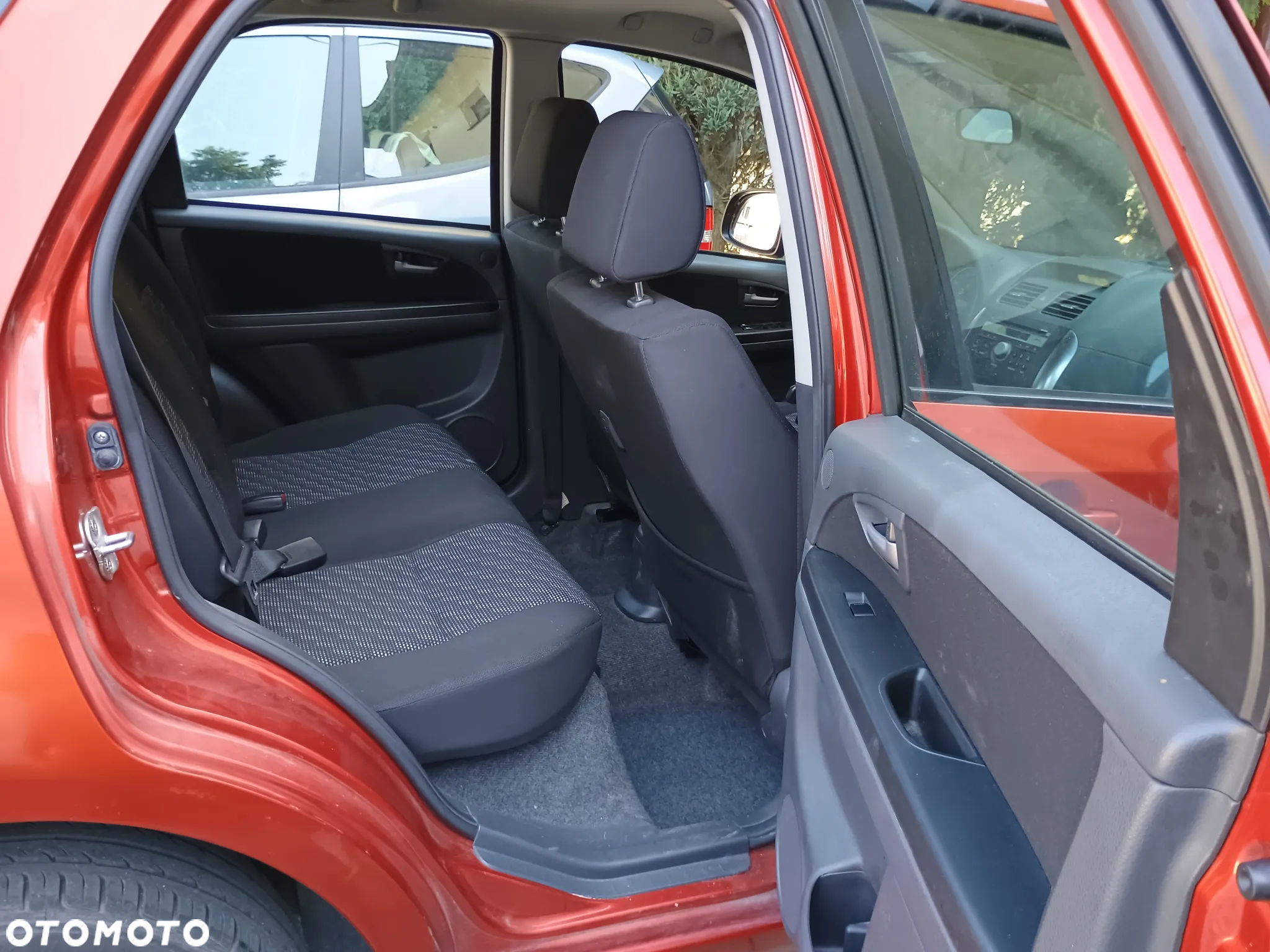 Suzuki SX4 1.6 GS / Premium - 5
