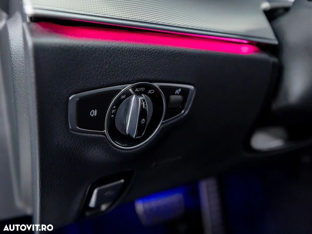 Mercedes-Benz E 300 de 9G-TRONIC AMG Line - 27