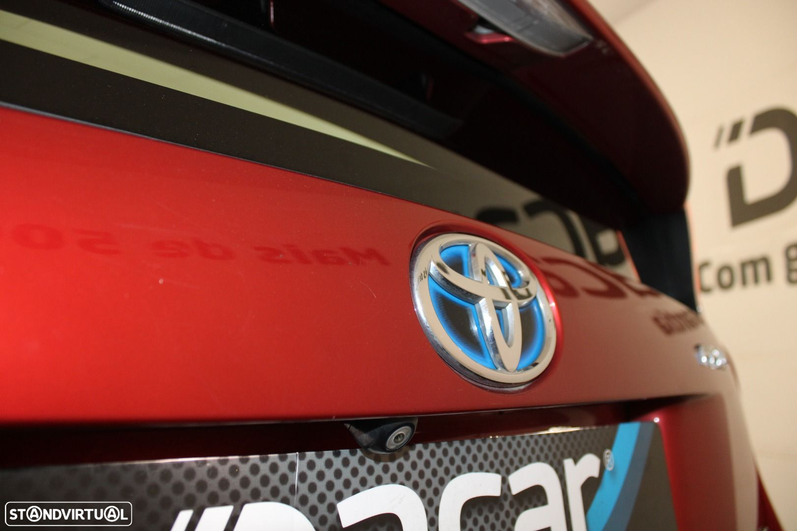 Toyota Prius 1.8 Luxury Pele - 28