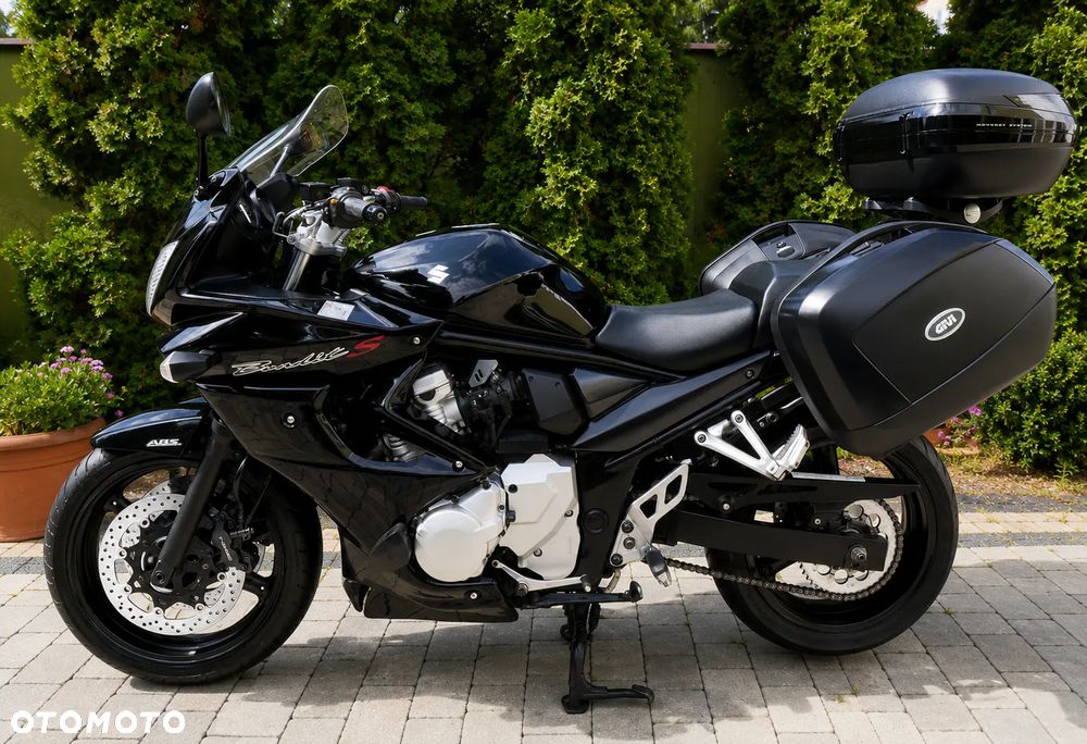 Suzuki GS - 4