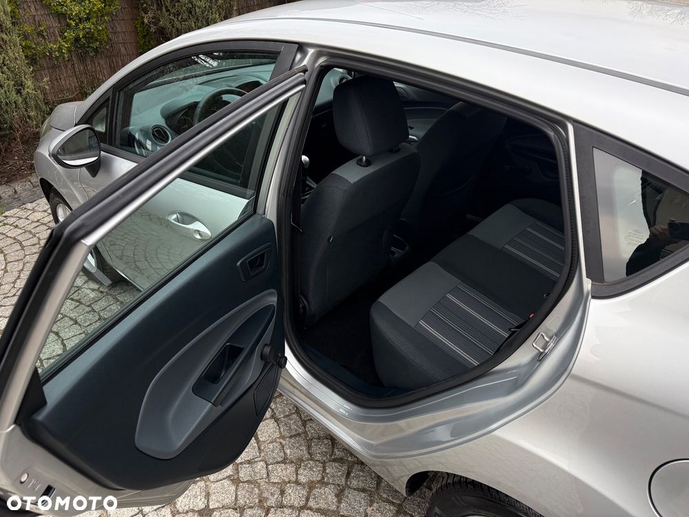 Ford Fiesta 1.25 Viva - 28