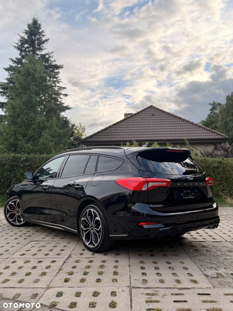 Ford Focus 1.5 EcoBlue Start-Stopp-System ST-LINE X - 6