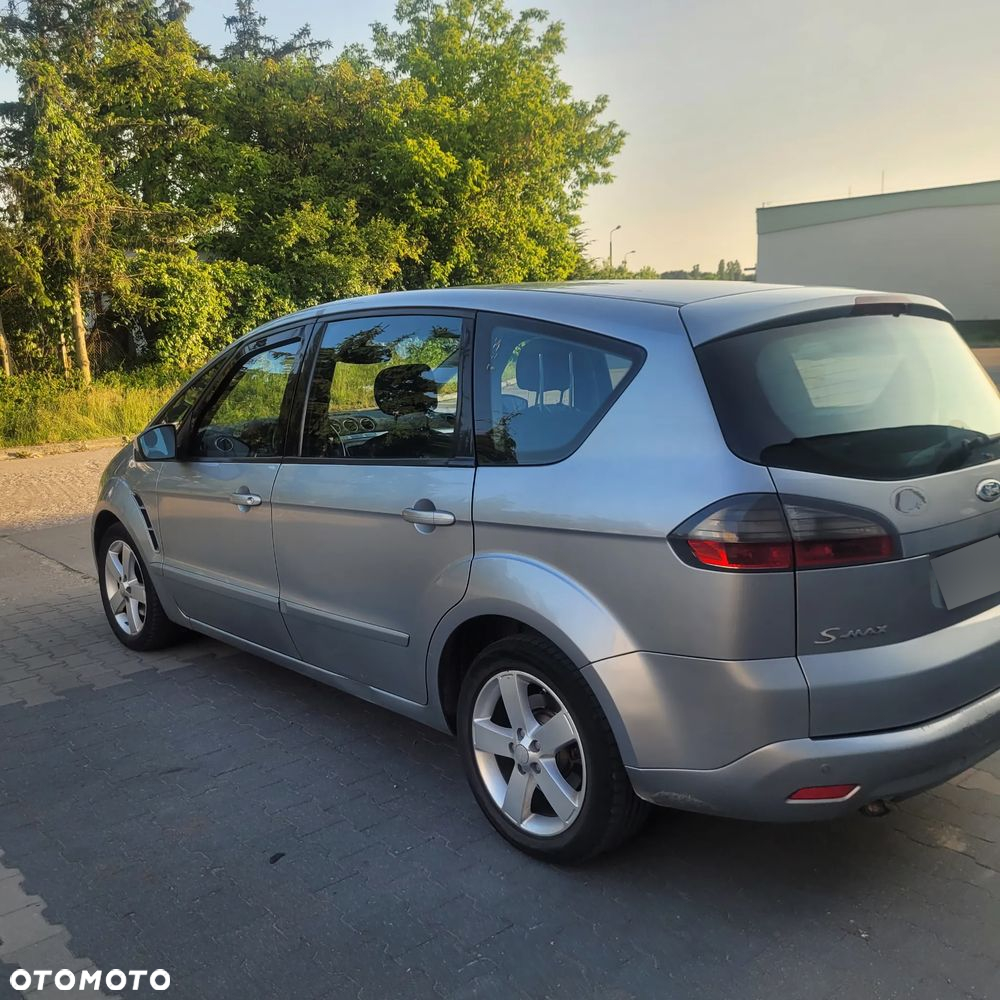 Ford S-Max 2.0 TDCi DPF Titanium - 4