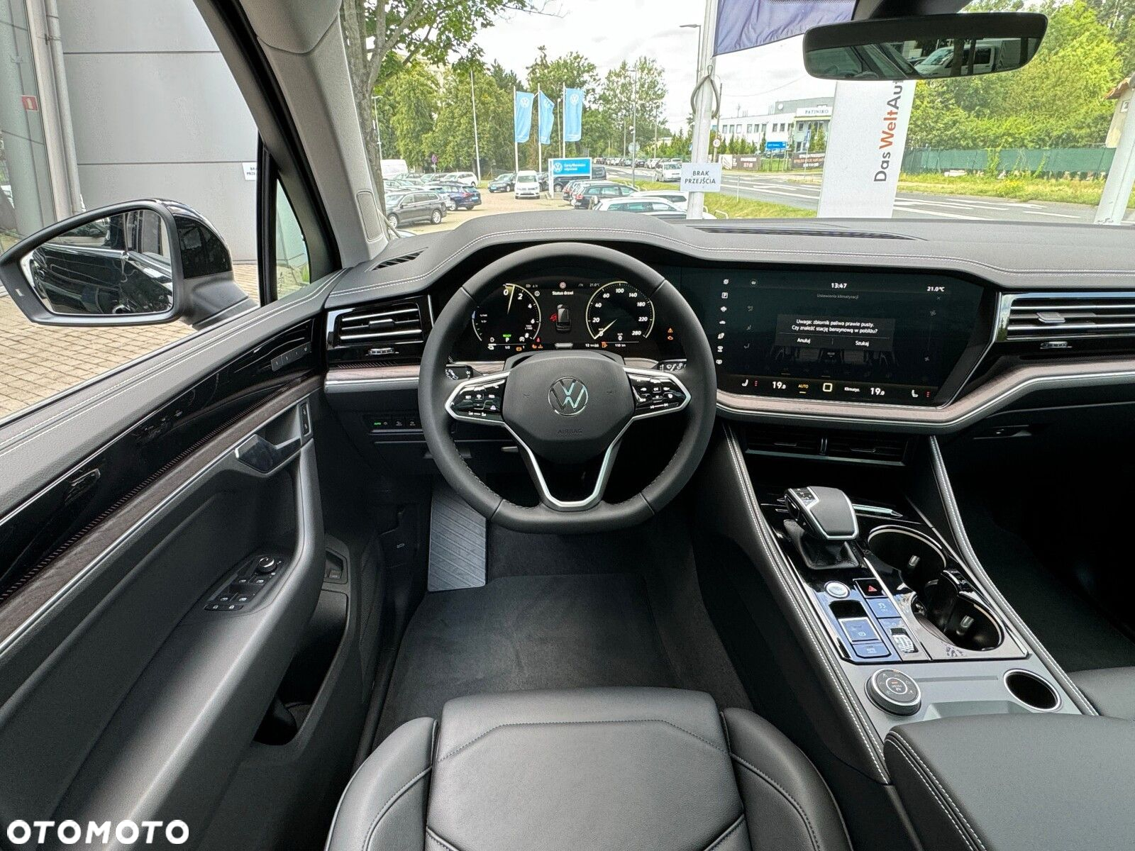 Volkswagen Touareg - 14