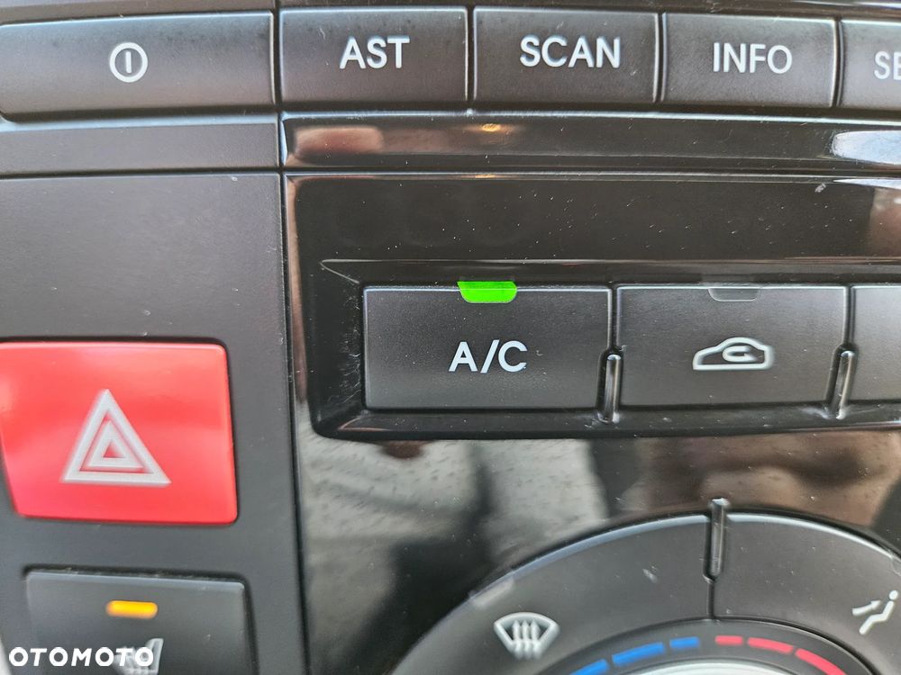 Kia Venga 1.6 CVVT Vision - 7