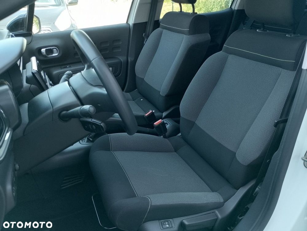 Citroën C3 1.2 PureTech Shine S&S - 10