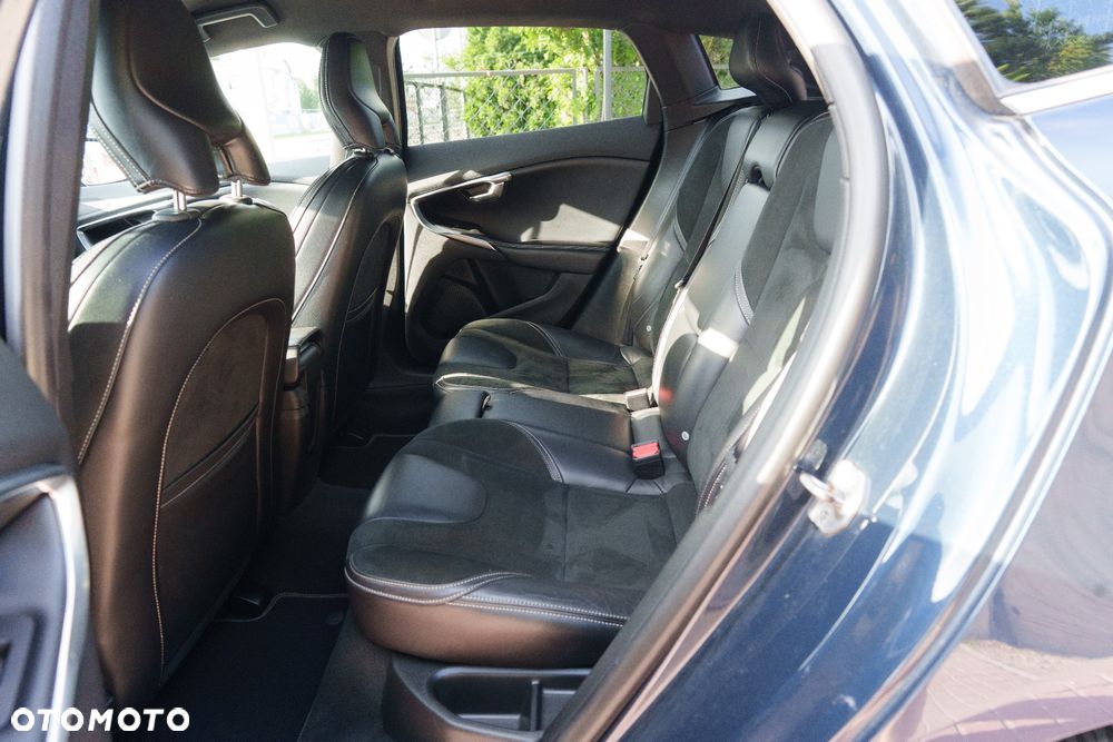 Volvo V40 D4 RDesign - 12