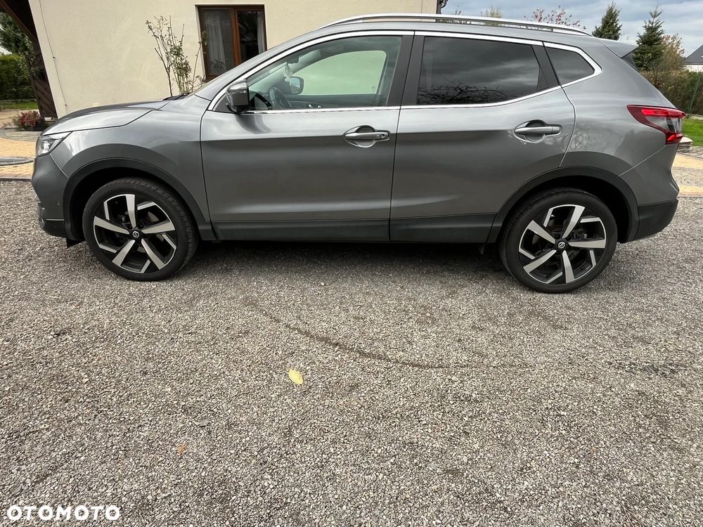 Nissan Qashqai 1.3 DIG-T TEKNA - 4