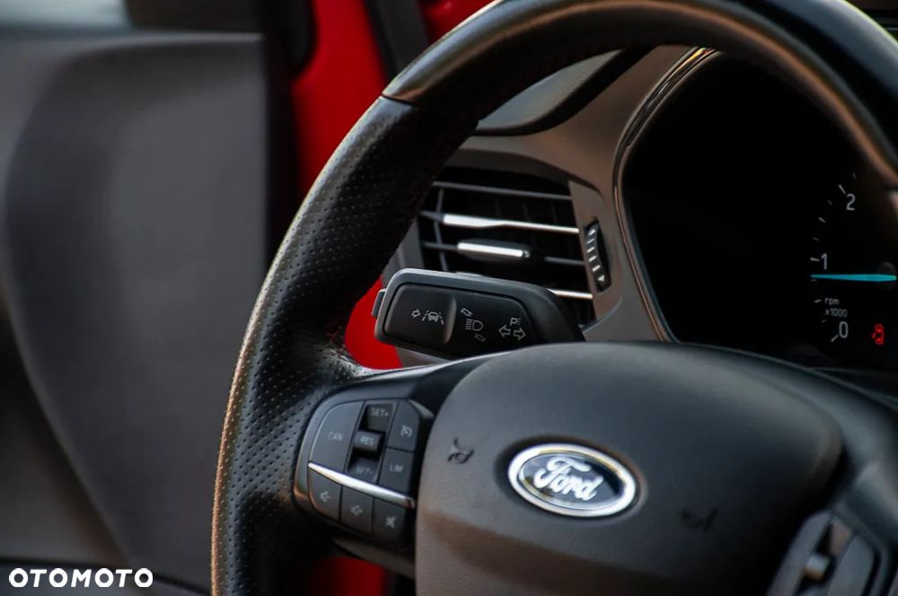 Ford Focus - 25