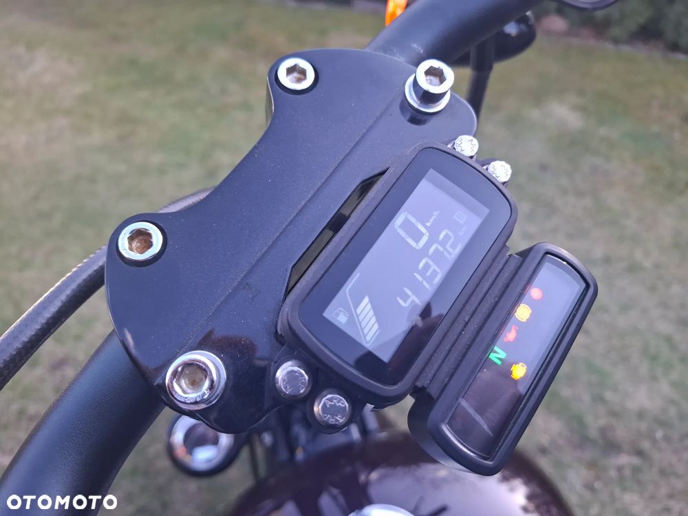 Harley-Davidson Softail Street Bob - 10