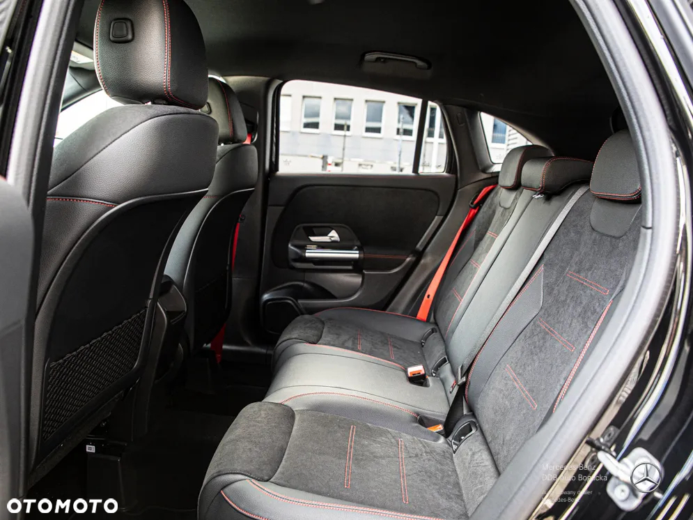 Mercedes-Benz GLA AMG 35 4-Matic - 14