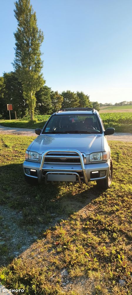 Nissan Pathfinder 3.5 V6 - 2