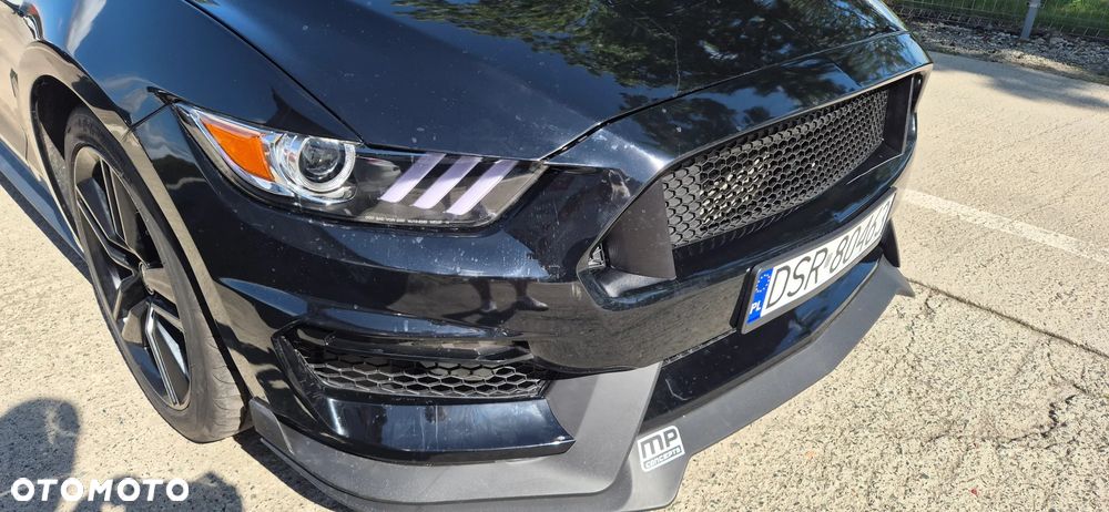 Ford Mustang - 2