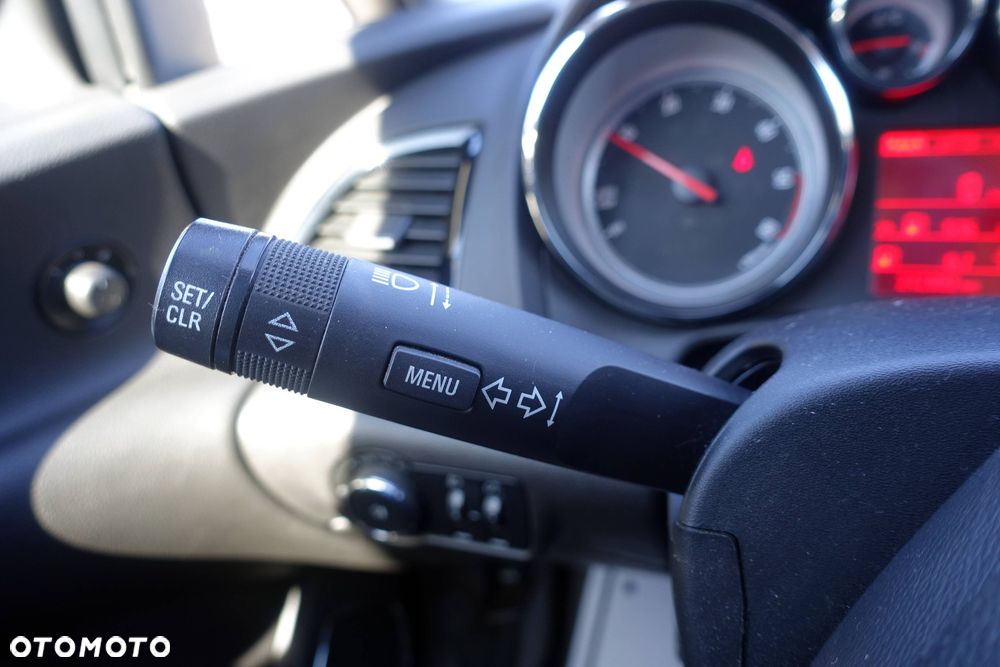 Opel Astra 2.0 BiTurbo CDTI DPF ecoFLEX SportsTourer St - 25