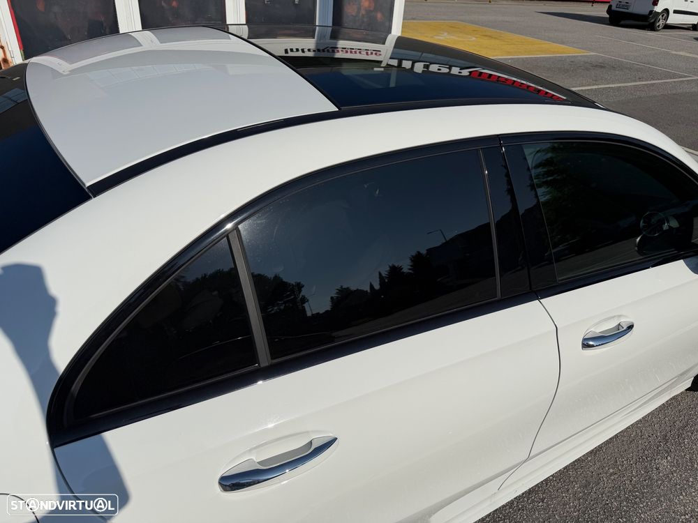 Mercedes-Benz A 250 Limousine e AMG Line - 11