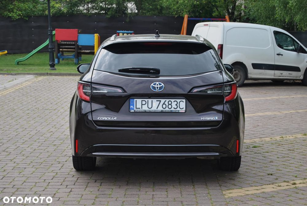 Toyota Corolla 1.8 Hybrid Comfort - 23
