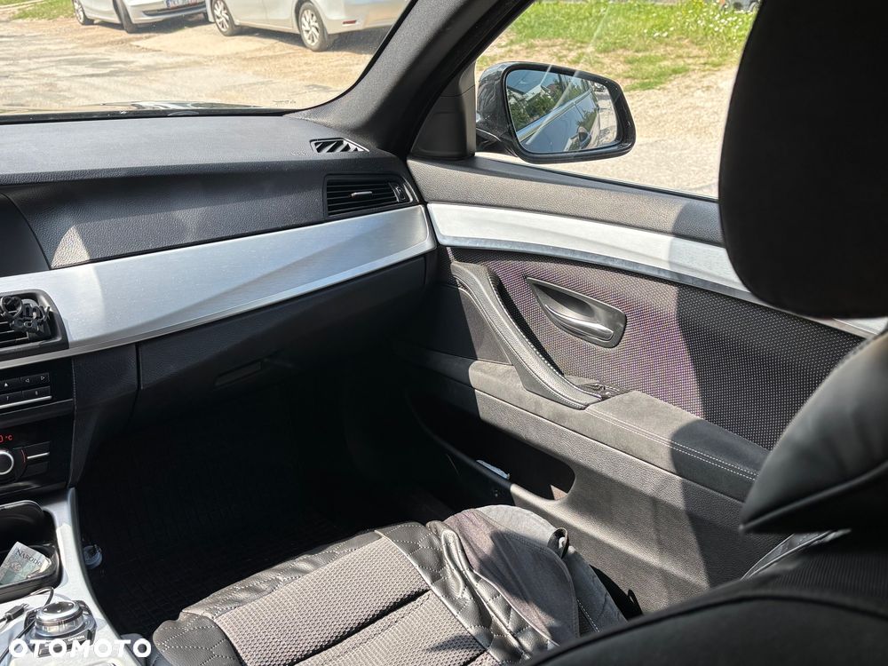 BMW Seria 5 520i - 19
