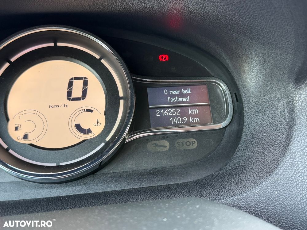 Renault Megane ENERGY dCi 110 Start & Stop Bose Edition - 8