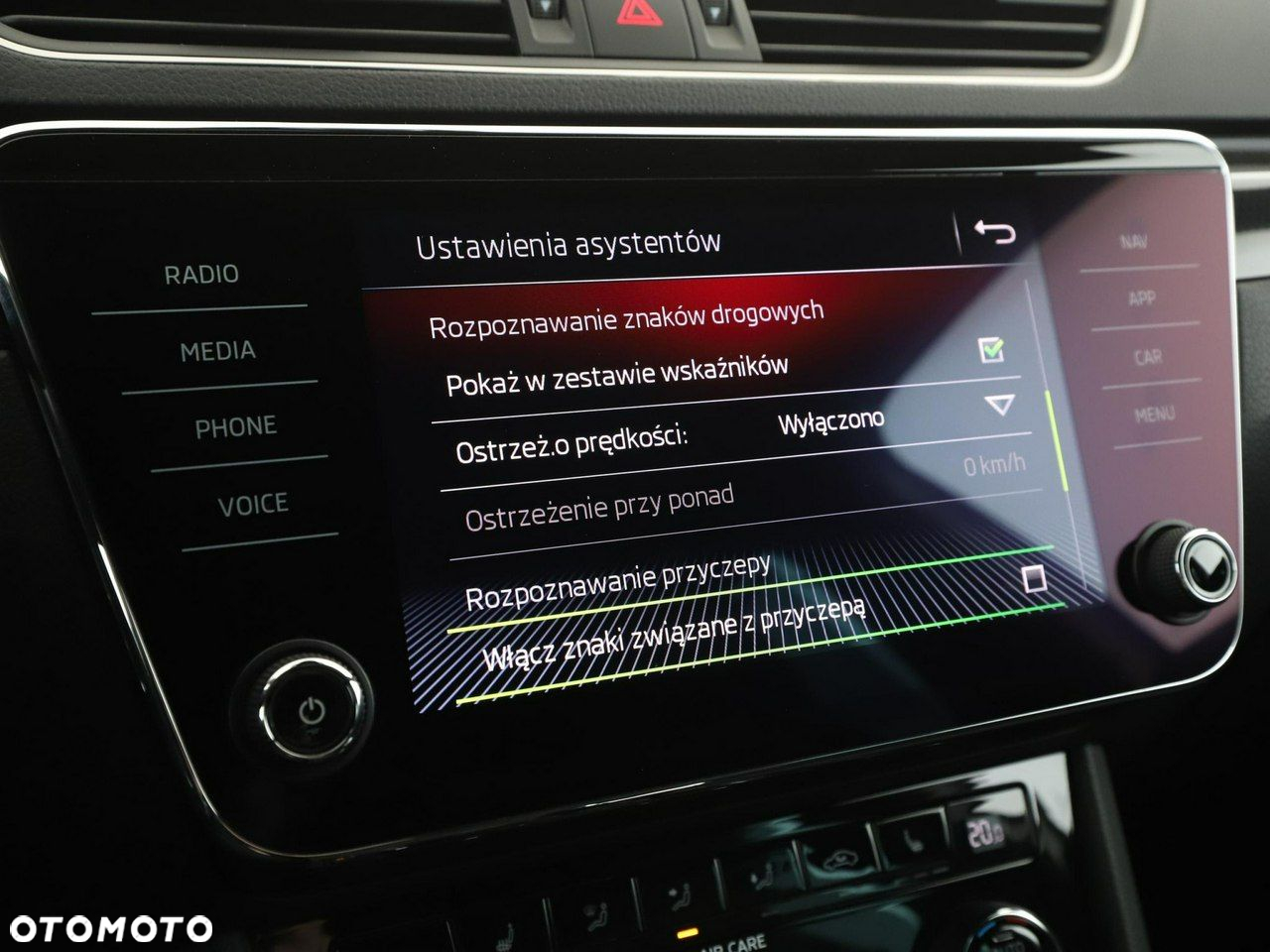 Skoda Superb 2.0 TSI 4x4 DSG Sportline - 27