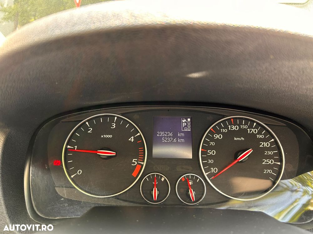 Renault Laguna dCi 175 FAP Aut. Bose Edition - 15