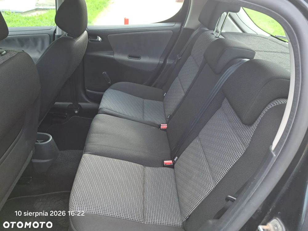 Peugeot 207 1.6 HDi 16V Trendy - 13