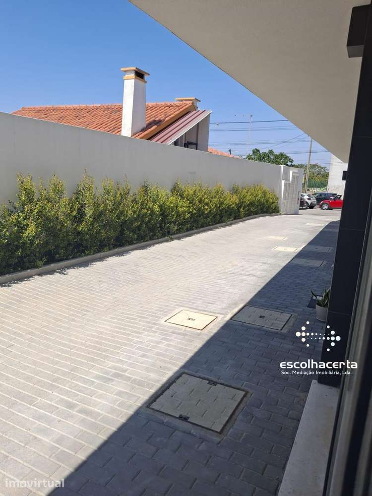 Moradia T2  c/ varandas e terraço - Grande imagem: 5/24