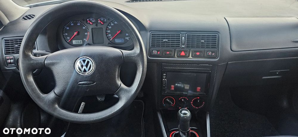 Volkswagen Golf - 14