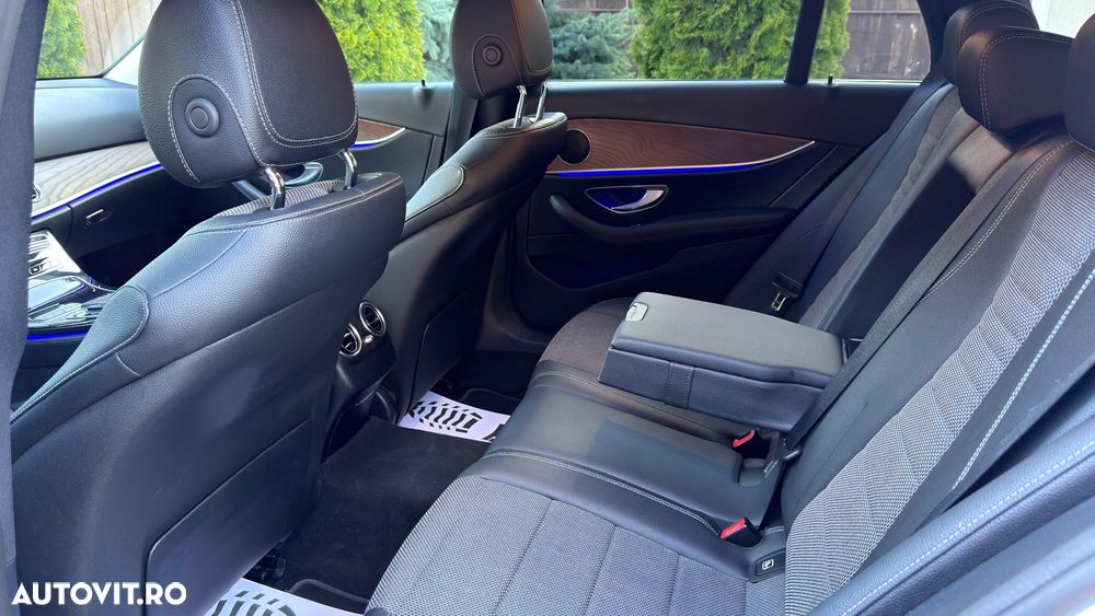 Mercedes-Benz E 300 de 4Matic 9G-TRONIC - 16