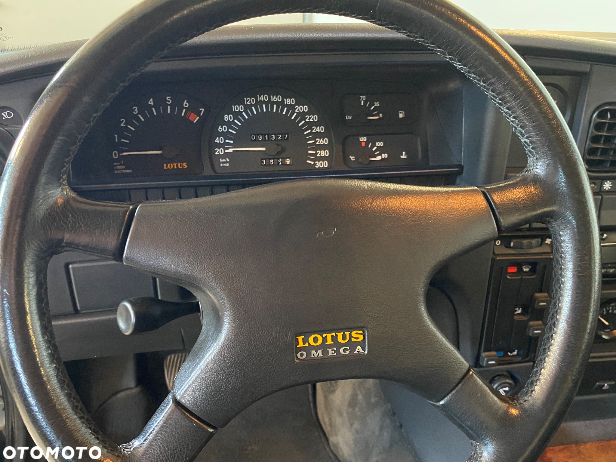 Lotus Inny - 18