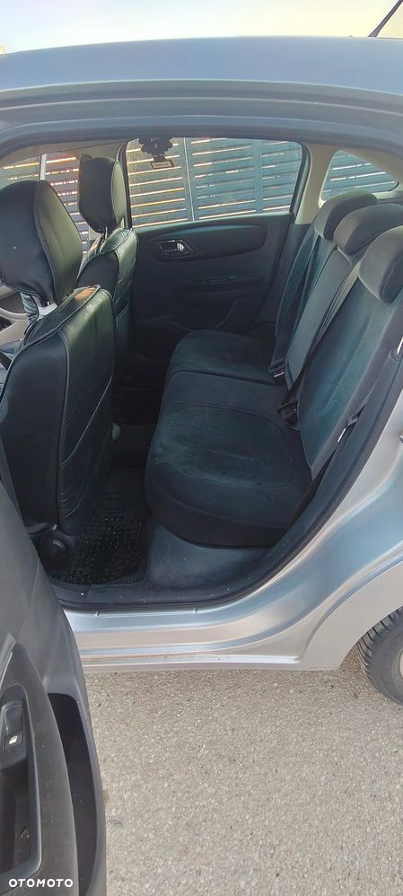 Citroën C4 2.0 HDi Exclusive - 17