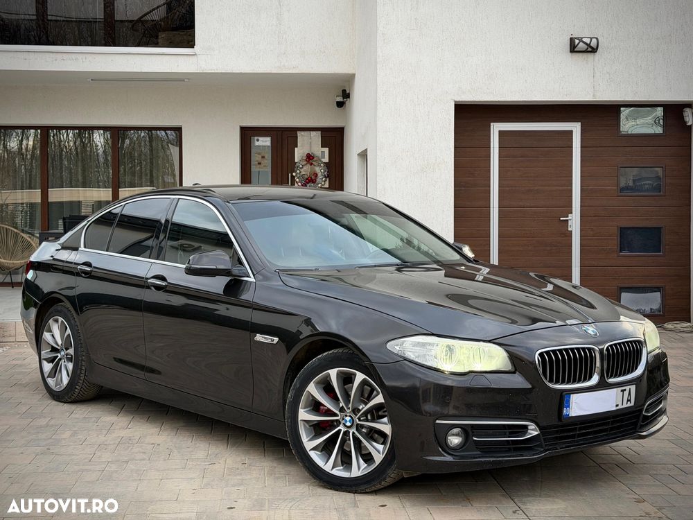 BMW Seria 5 520d Aut. Luxury Line - 2