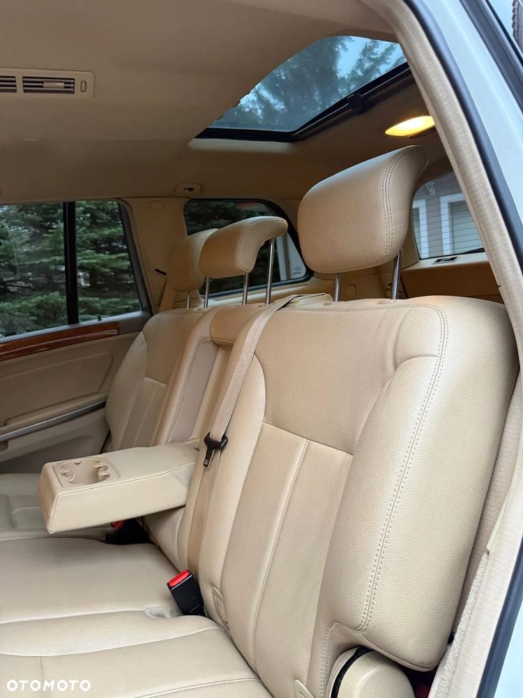 Mercedes-Benz GL 320 CDI 4Matic 7G-TRONIC - 24