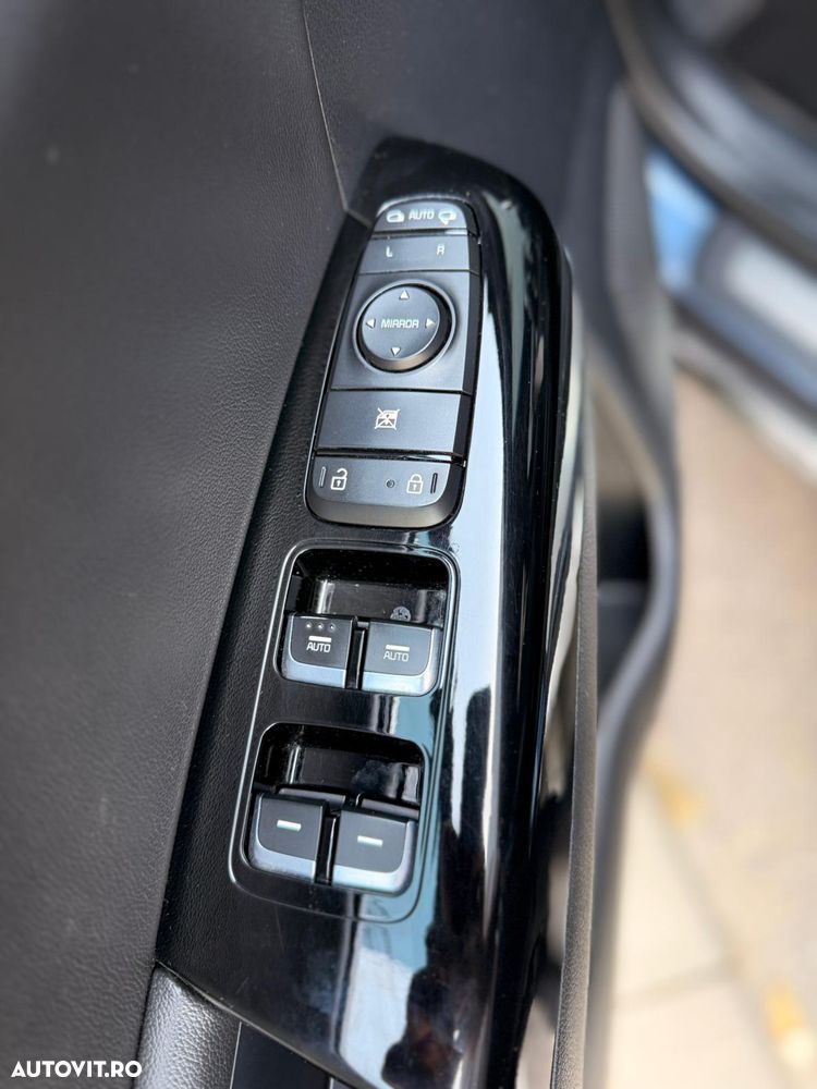 Kia Sportage 1.6 DSL 7DCT HP 4x2 GT Line - 9