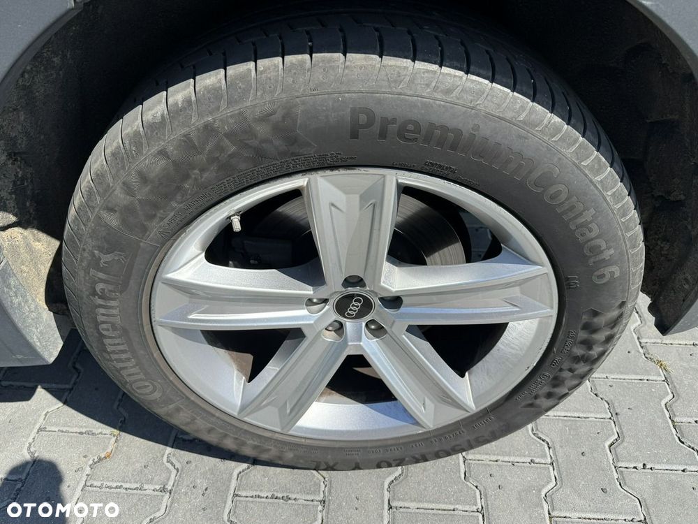 Audi Q8 55 TFSI quattro tiptronic - 23
