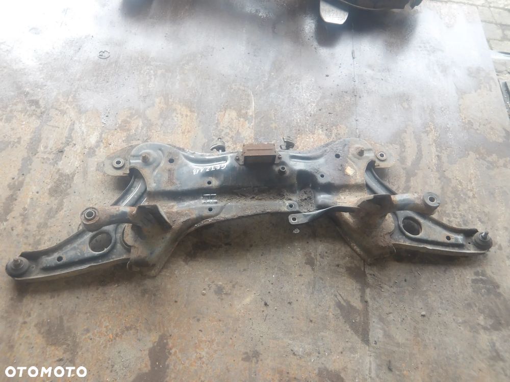 HYUNDAI GETZ 1.1B SANKI WÓZEK KOŁYSKA SILNIKA - 1