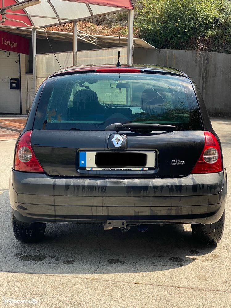 Renault Clio 1.2 RT — fotografia 4