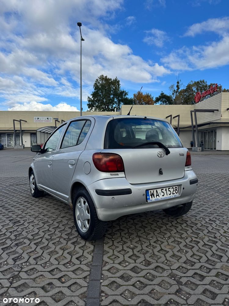 Toyota Yaris - 3