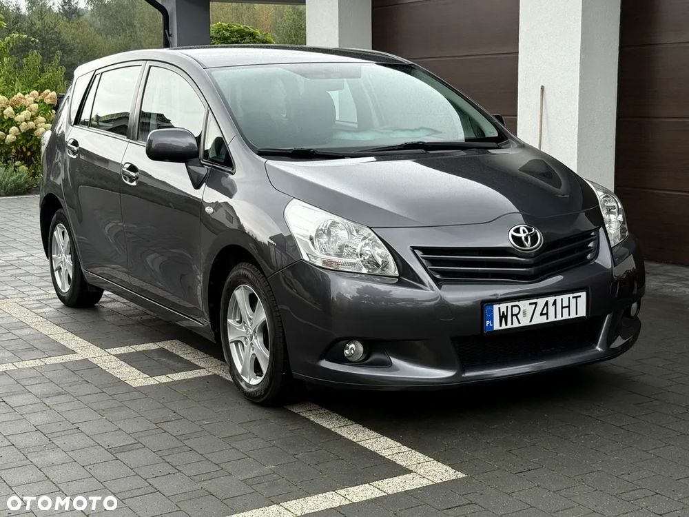 Toyota Verso 1.8 Edition - 11