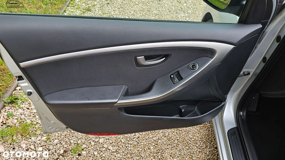 Hyundai i30 1.4 Trend - 15