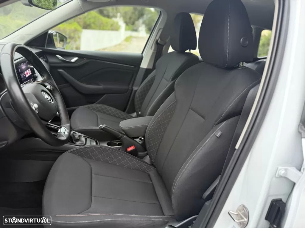 Skoda Kamiq 1.0 TSI Style DSG - 9