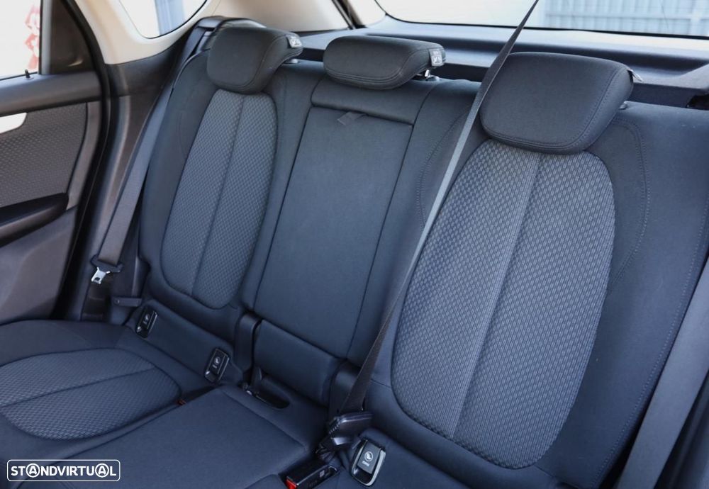 BMW 216 Active Tourer d Advantage Auto - 19
