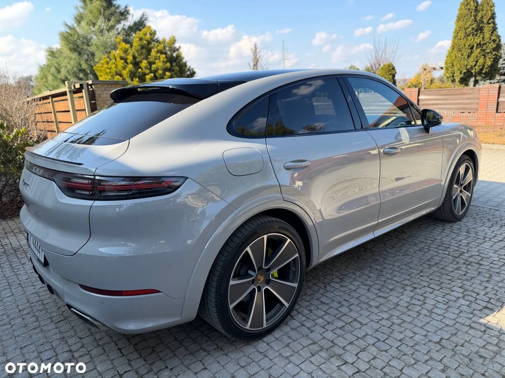 Porsche Cayenne E-Hybrid - 4