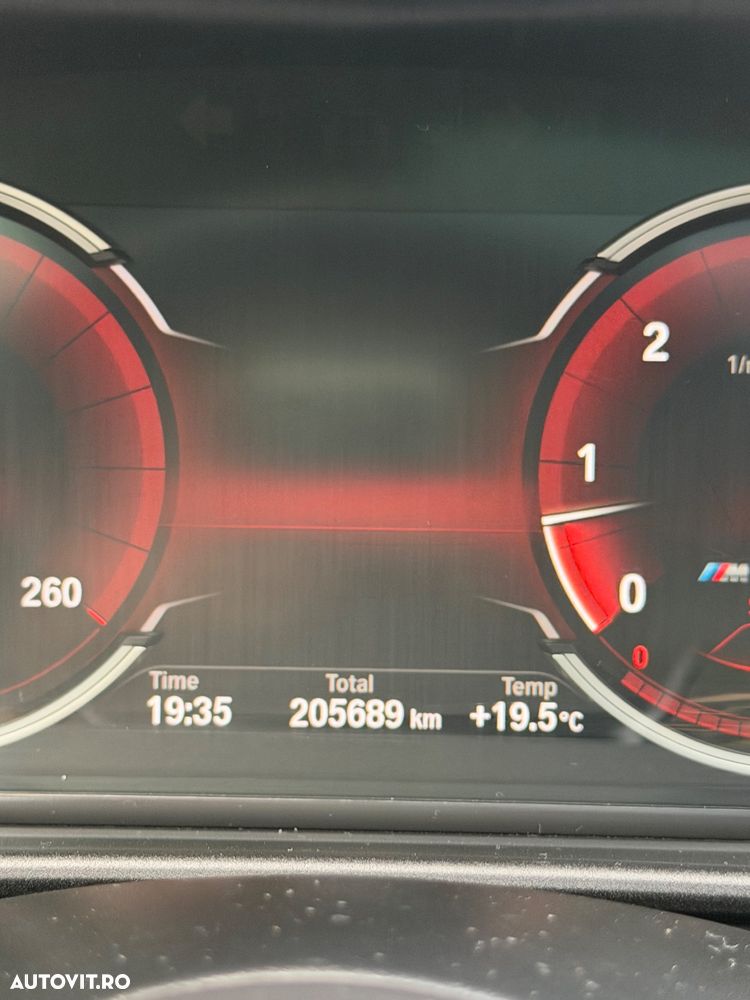 BMW Seria 5 530d xDrive Sport-Aut. - 28