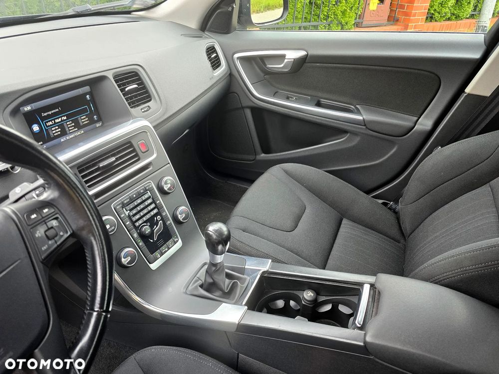 Volvo S60 D2 Summum - 6
